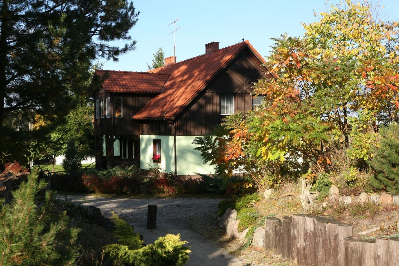 PAN Dom Pracy Twórczej w Wierzbie Wierzba Exterior foto